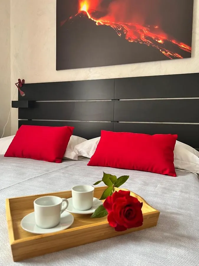 Gasthuis Etna Sunshine Rent Rooms Puntalazzo Italië