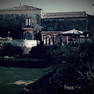 Casa vacanze Antico Casale Dell'etna, Puntalazzo